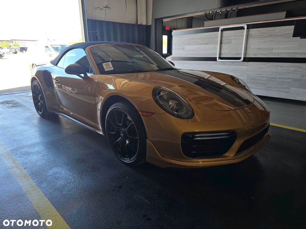 Porsche 911 Turbo S Cabrio - 5