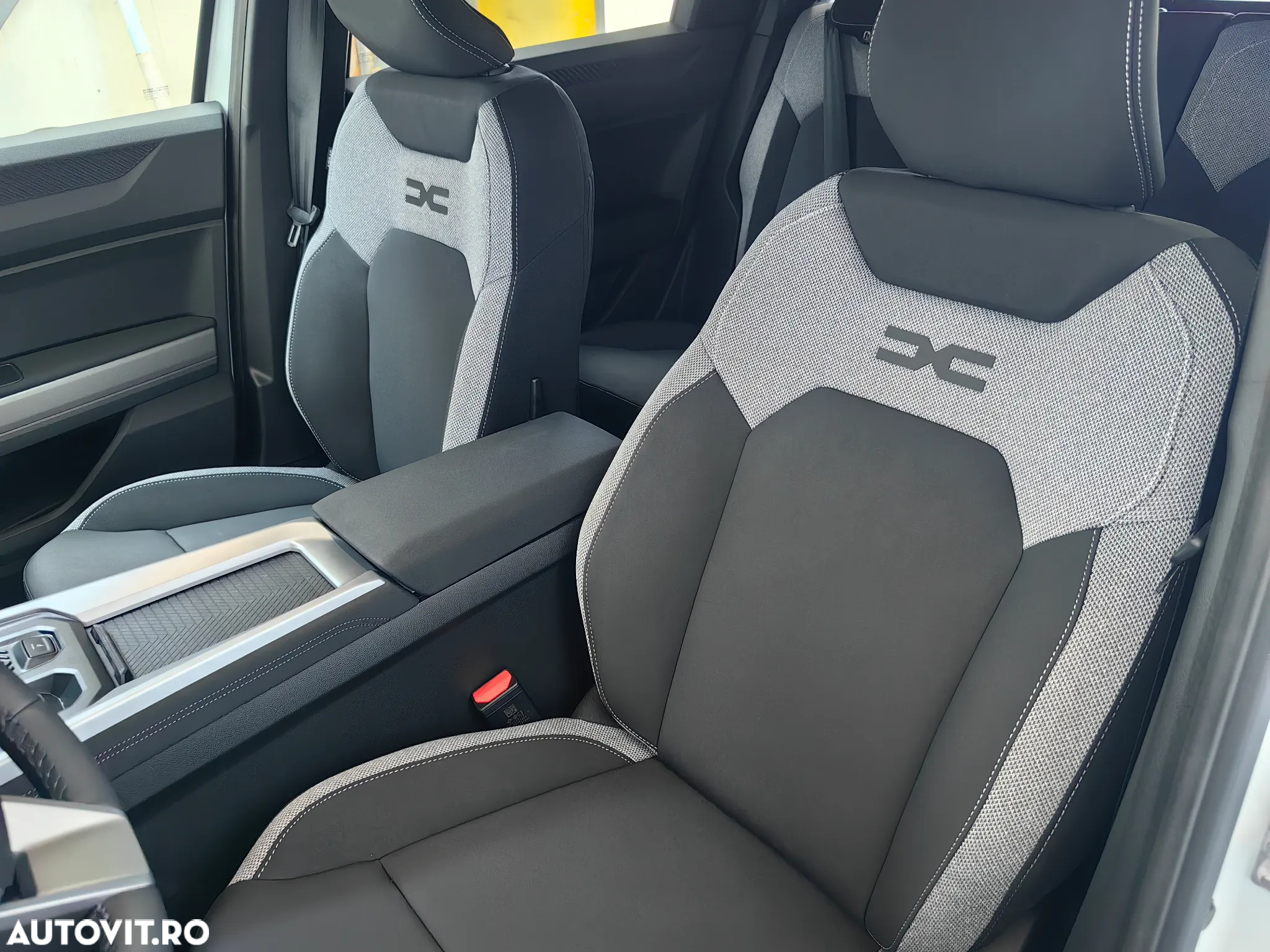 Dacia Bigster HEV 155 Journey - 10