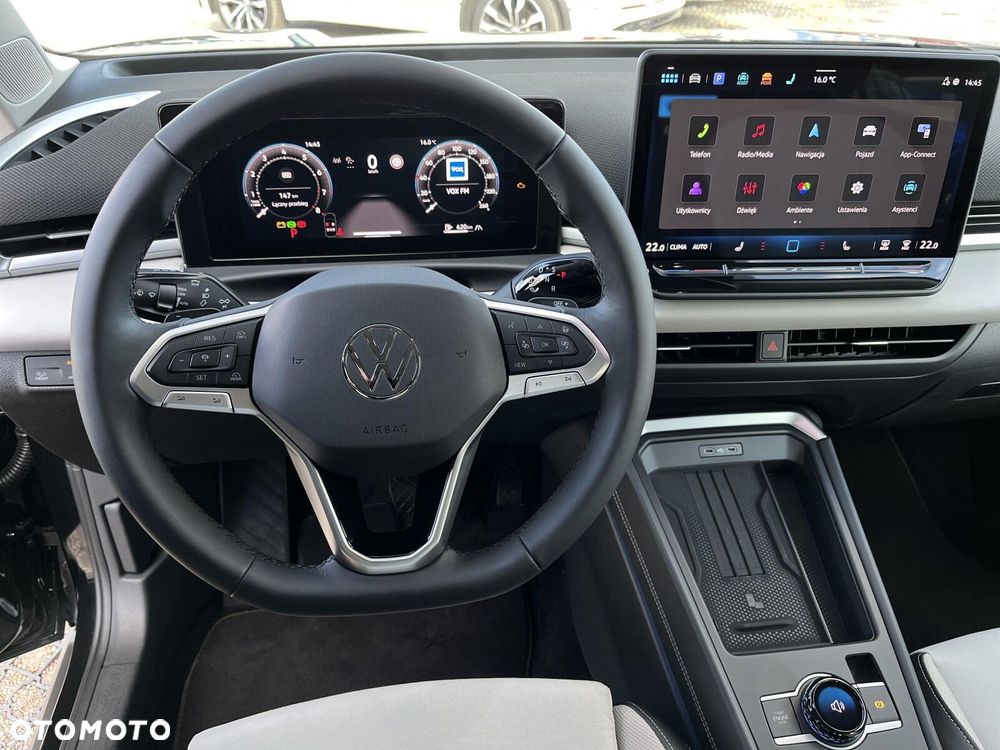 Volkswagen T-Roc - 23