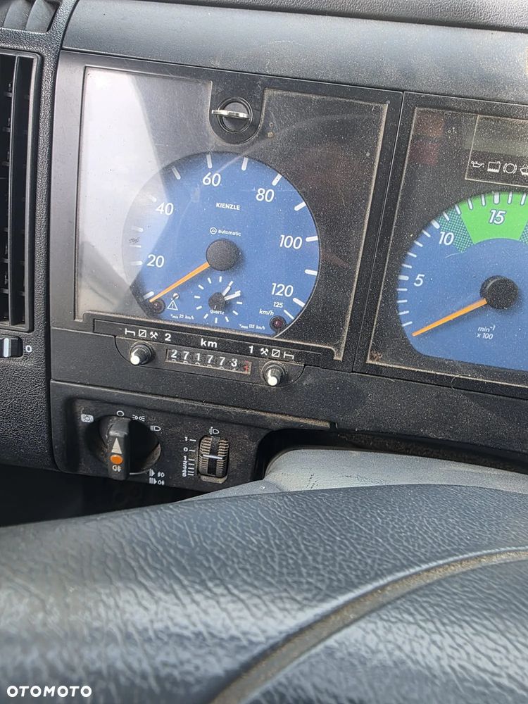 Mercedes-Benz Atego - 11