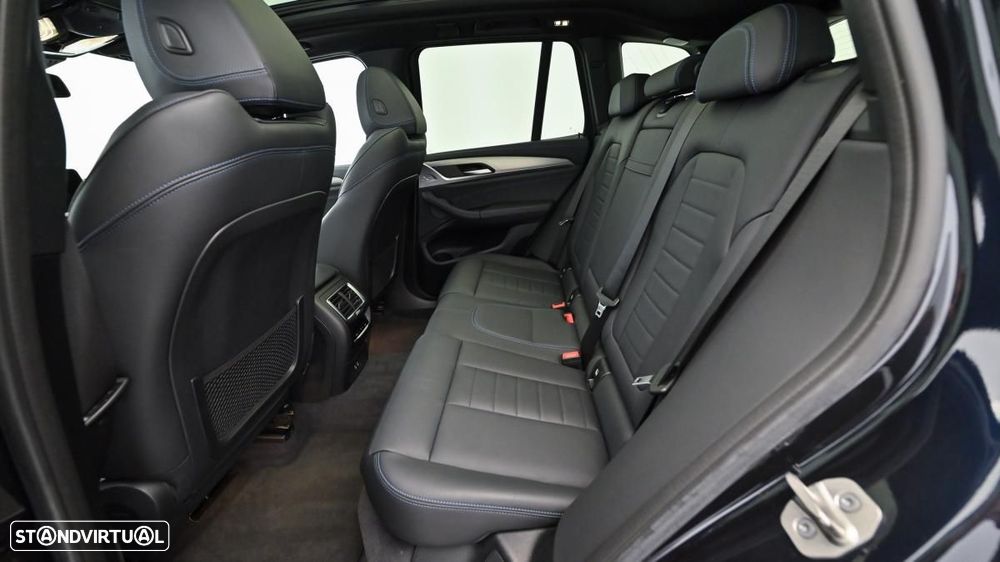BMW iX3 M Sport Impressive - 3