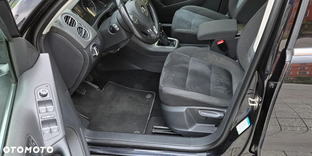 Volkswagen Tiguan 2.0 TSI 4Motion Track & Field - 16
