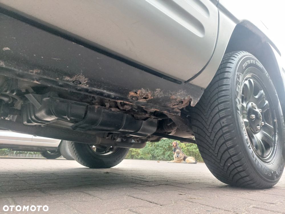 Toyota RAV4 2.0 Special - 9