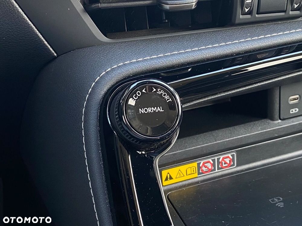 Lexus NX 350h Prestige 2WD - 22