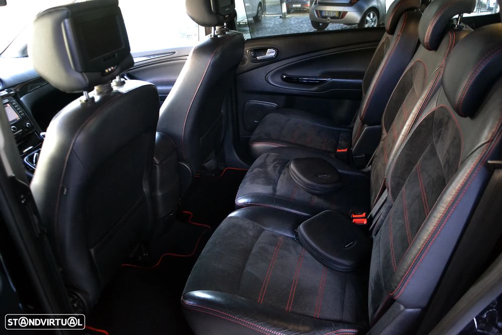 Ford S-Max 2.0 TDCi Titanium 7L 149g - 33