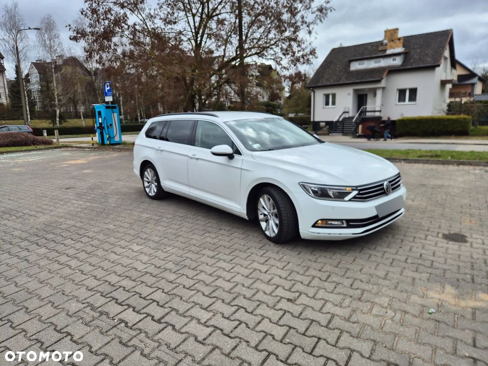 Volkswagen Passat 2.0 TDI SCR DSG Comfortline - 11