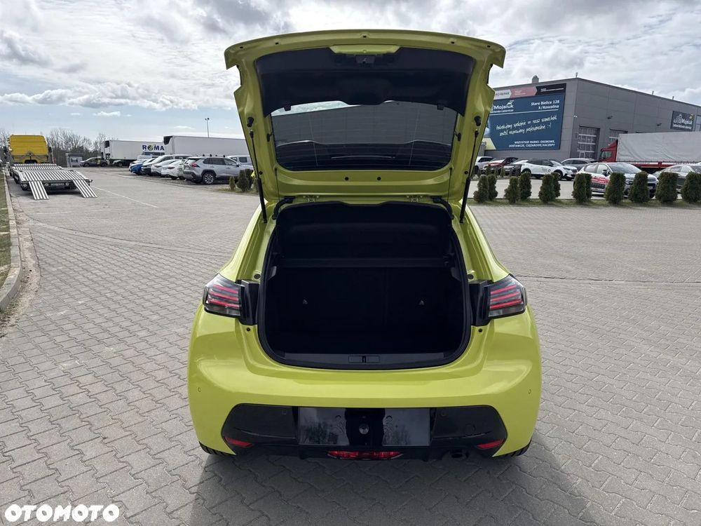 Peugeot 208 1.2 mHEV Allure - 11