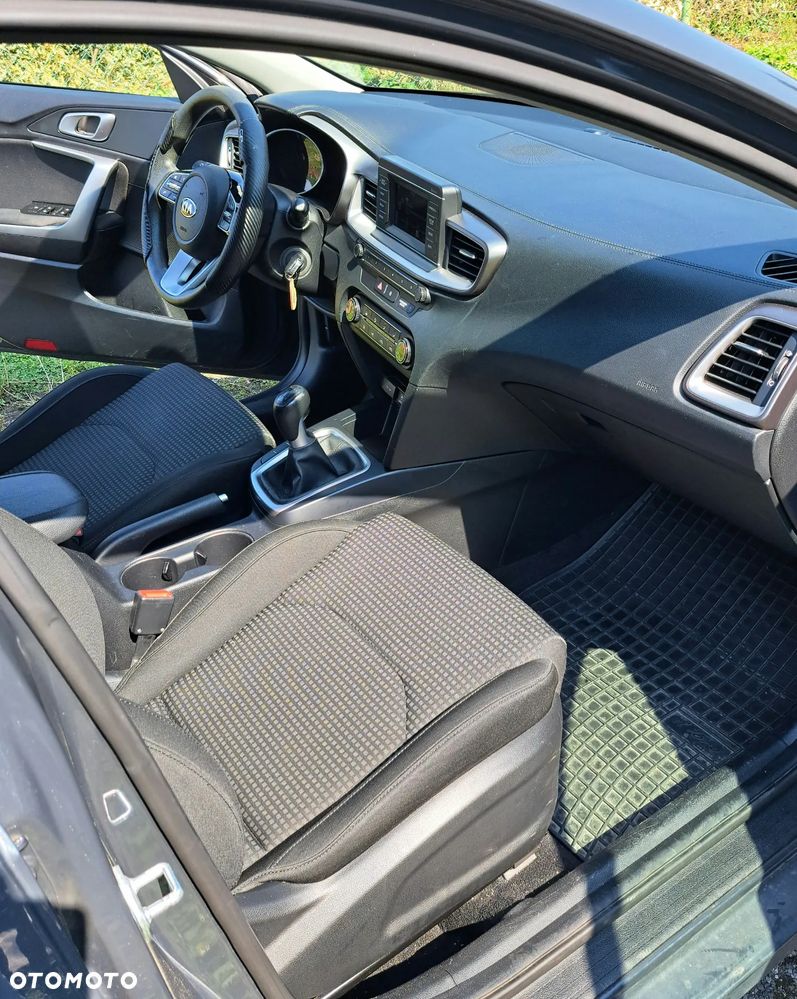 Kia Ceed 1.4 S - 12