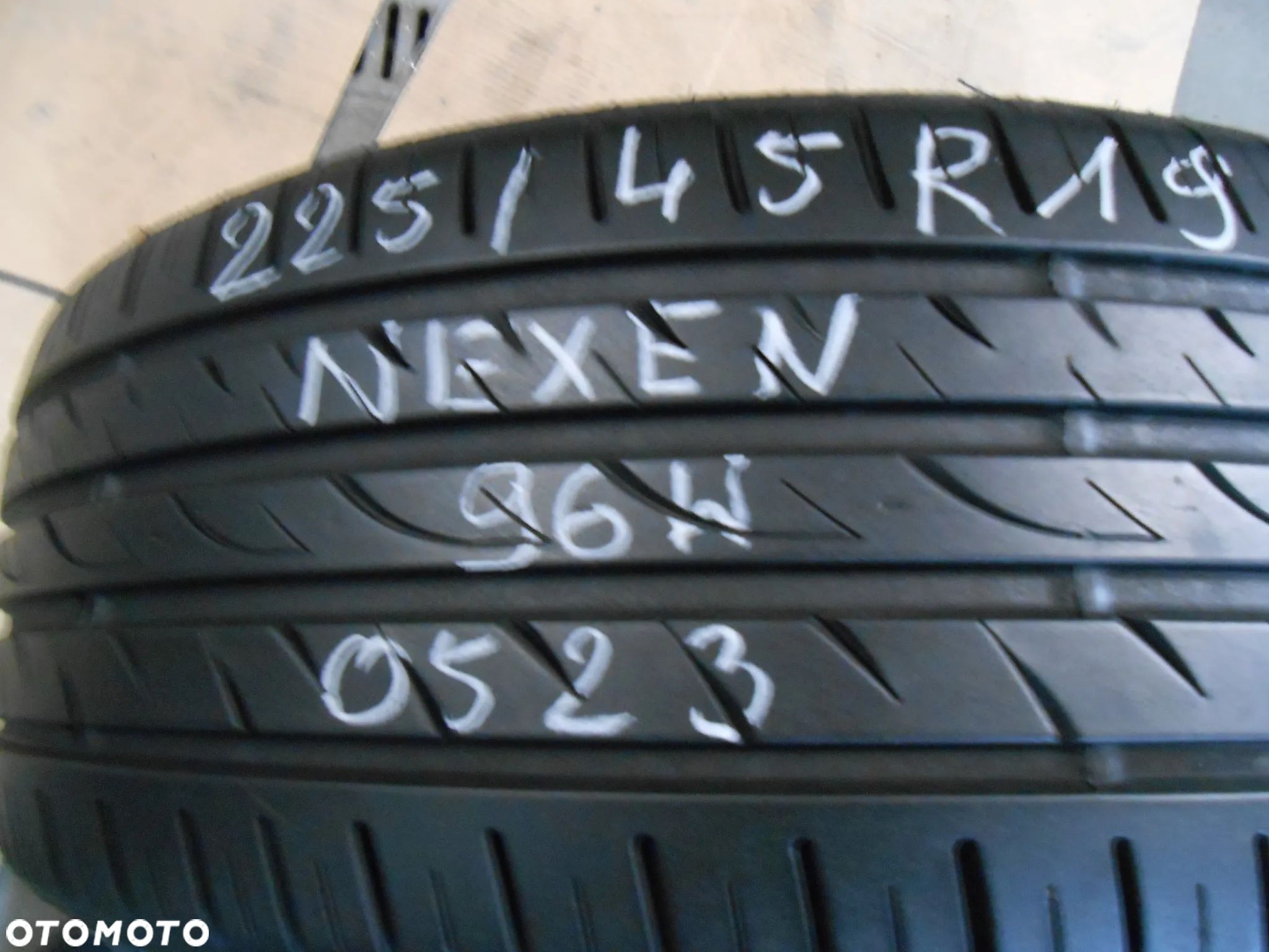 OPONA POJEDYNKA 225/45R19 NEXEN NFERA SU4 DOT 0523 8MM - 1