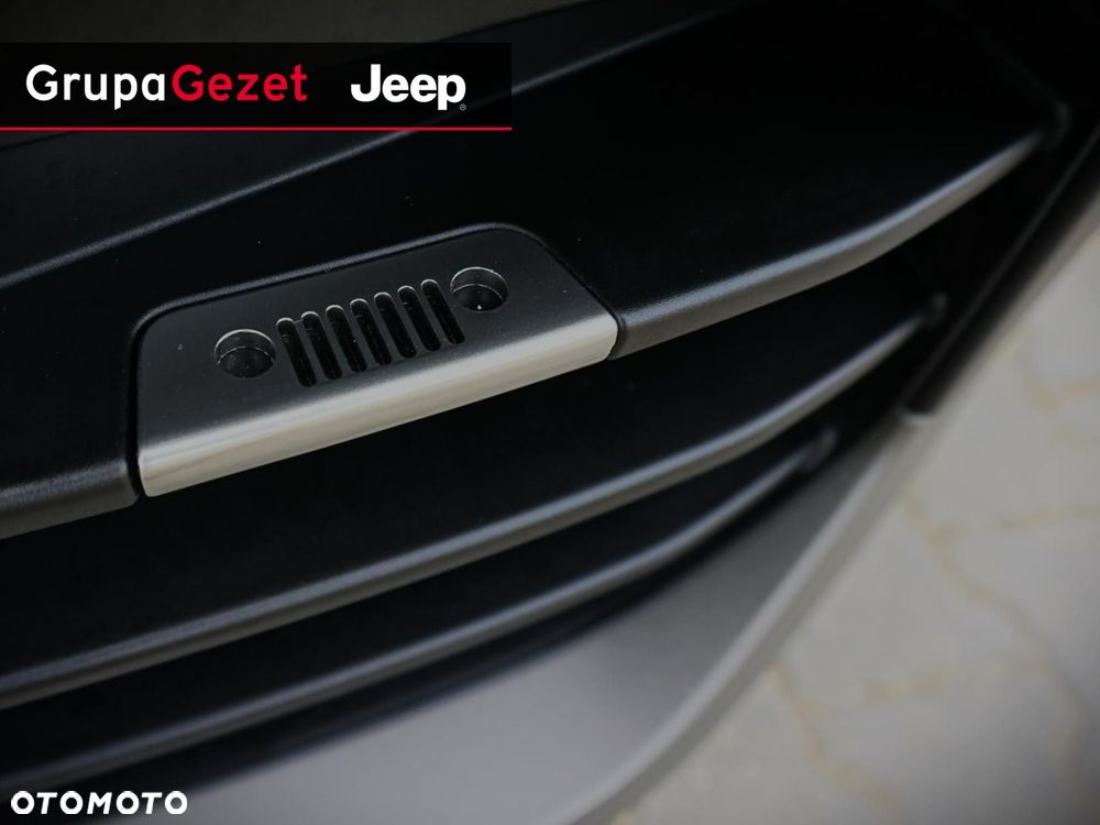 Jeep Compass - 13