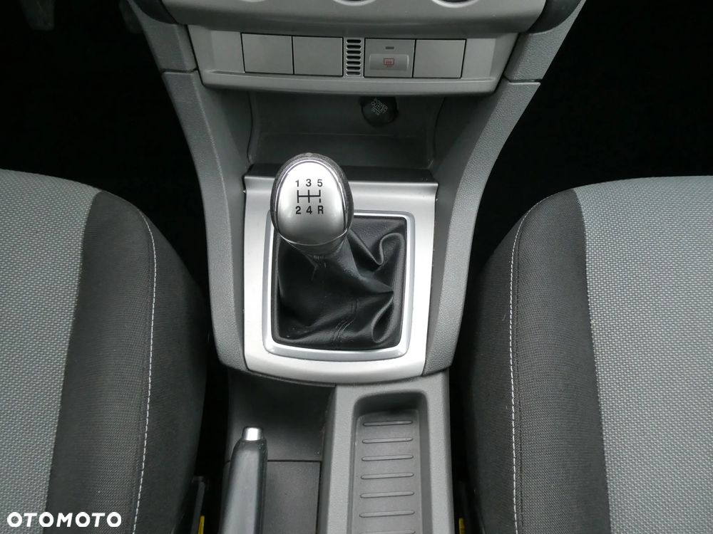 Ford Focus 2.0 16V Style+ - 18