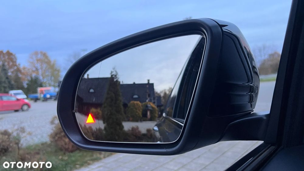 Mercedes-Benz GLB 220 d 4-Matic AMG Line 8G-DCT - 23