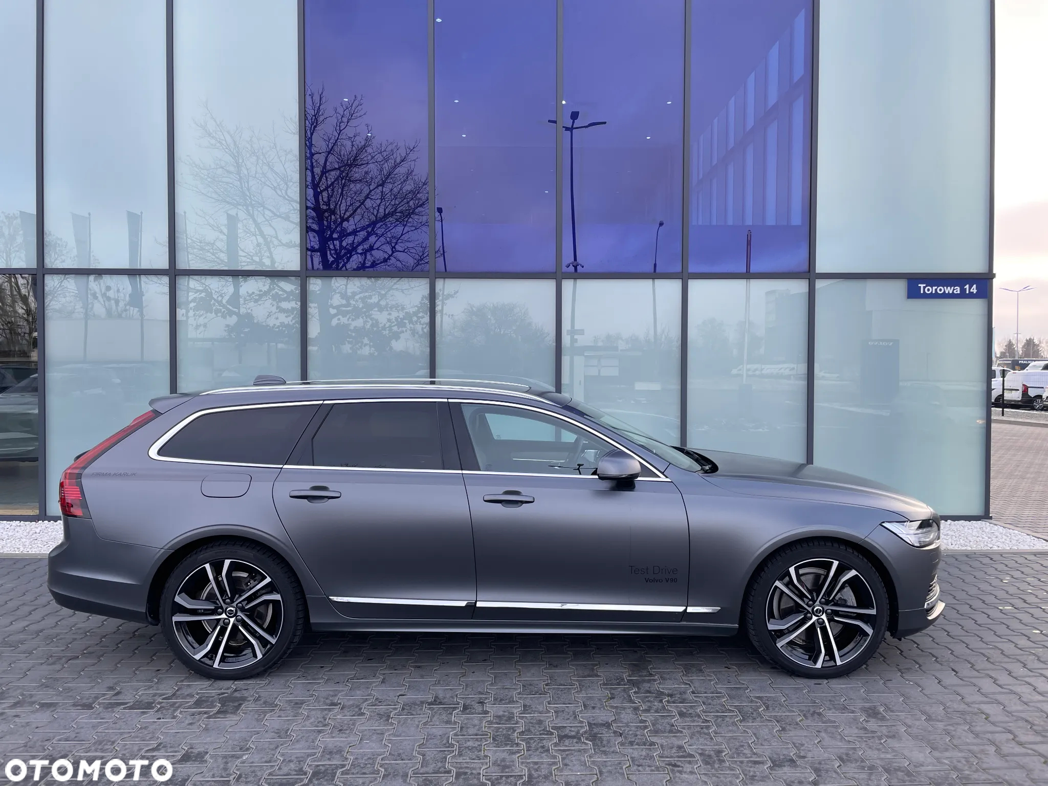 Volvo V90 T8 AWD Plug-In Hybrid Ultra Bright - 3