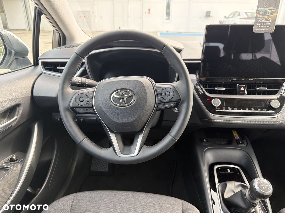 Toyota Corolla - 12