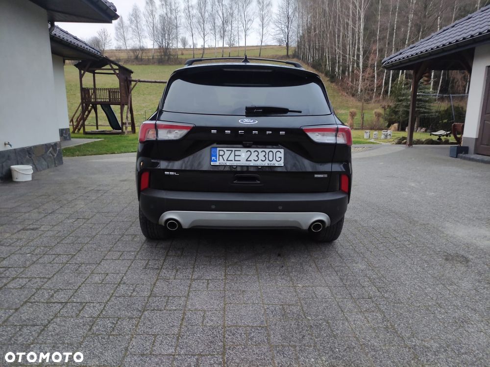 Ford Kuga - 12