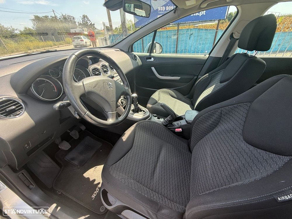 Peugeot 308 SW 1.6 HDi Executive - 12
