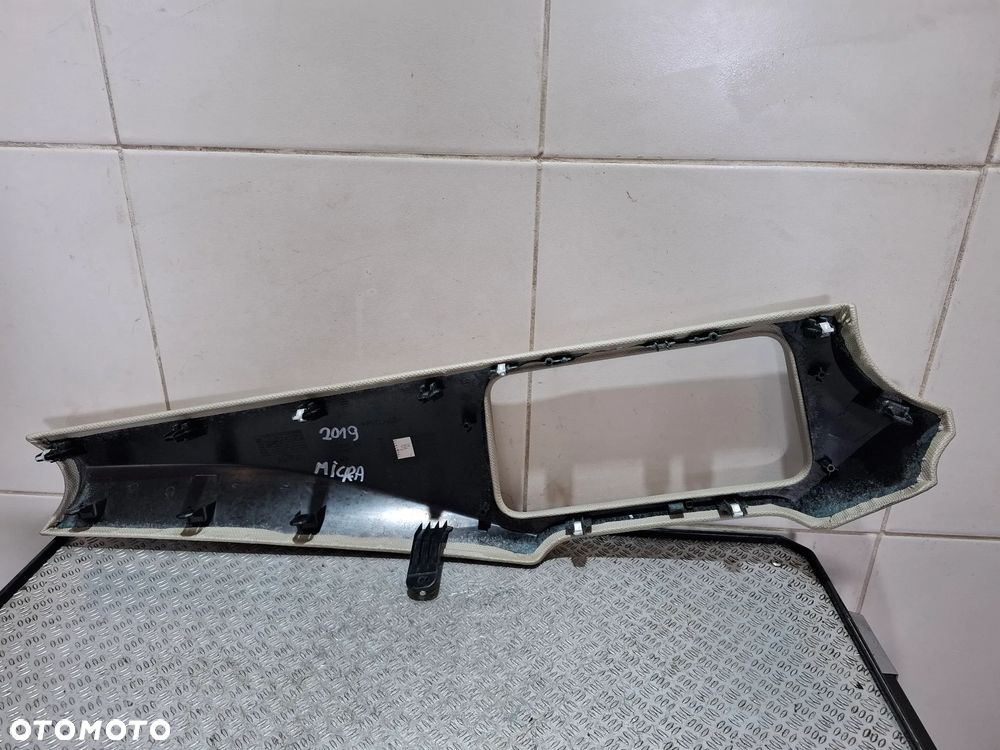 Dekor radia Nissan Micra V K14 2019 rok nr 684115FA0A - 3