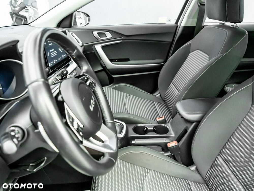 Kia Ceed 1.5 T-GDI M DCT - 22