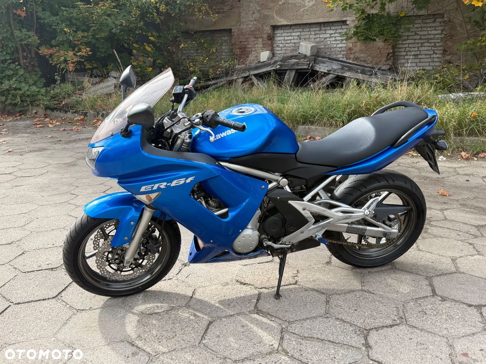 Kawasaki ER - 21