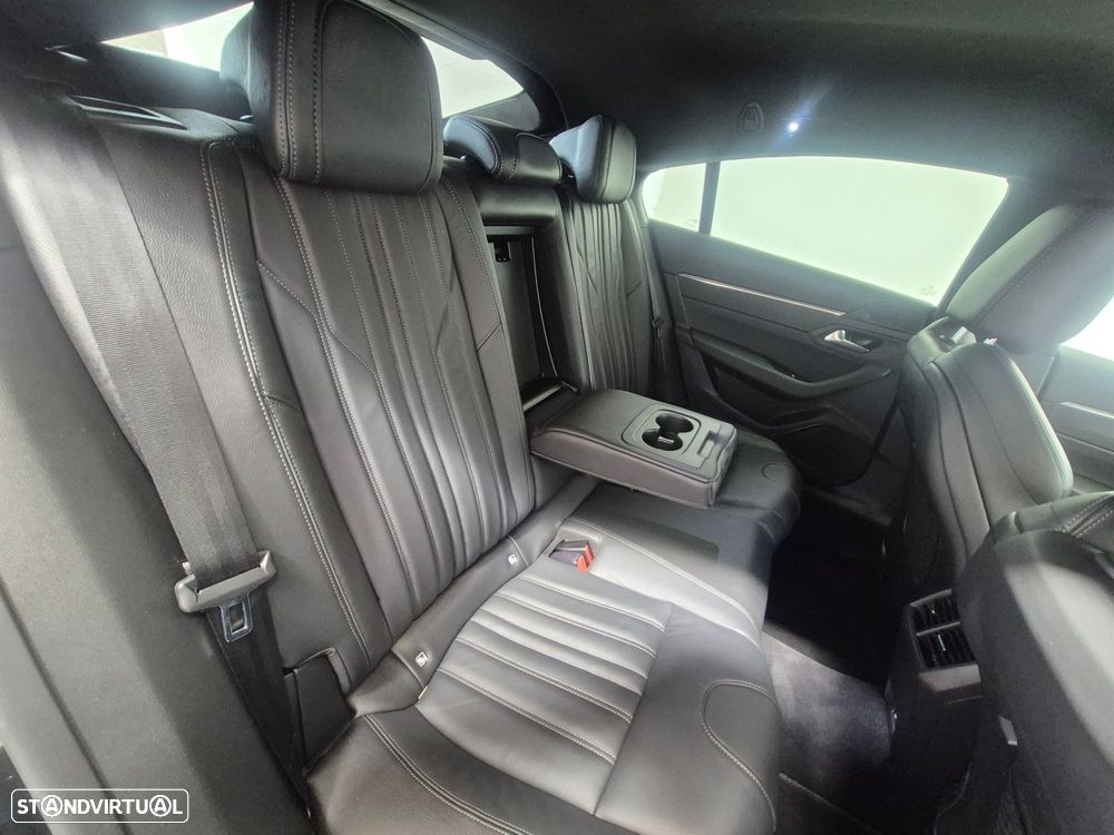 Peugeot 508 1.6 Hybrid Allure Pack e-EAT8 - 30