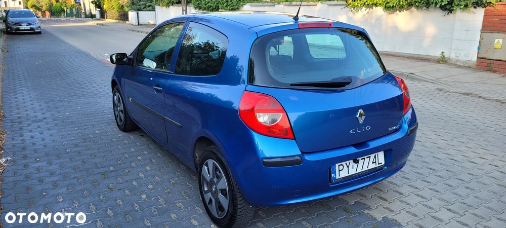 Renault Clio - 13