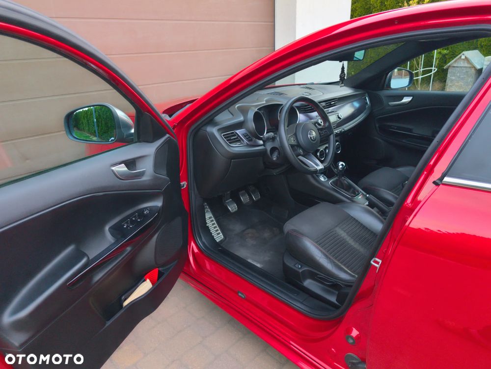Alfa Romeo Giulietta 1.8 TBi 16V Quadrifoglio Verde - 3
