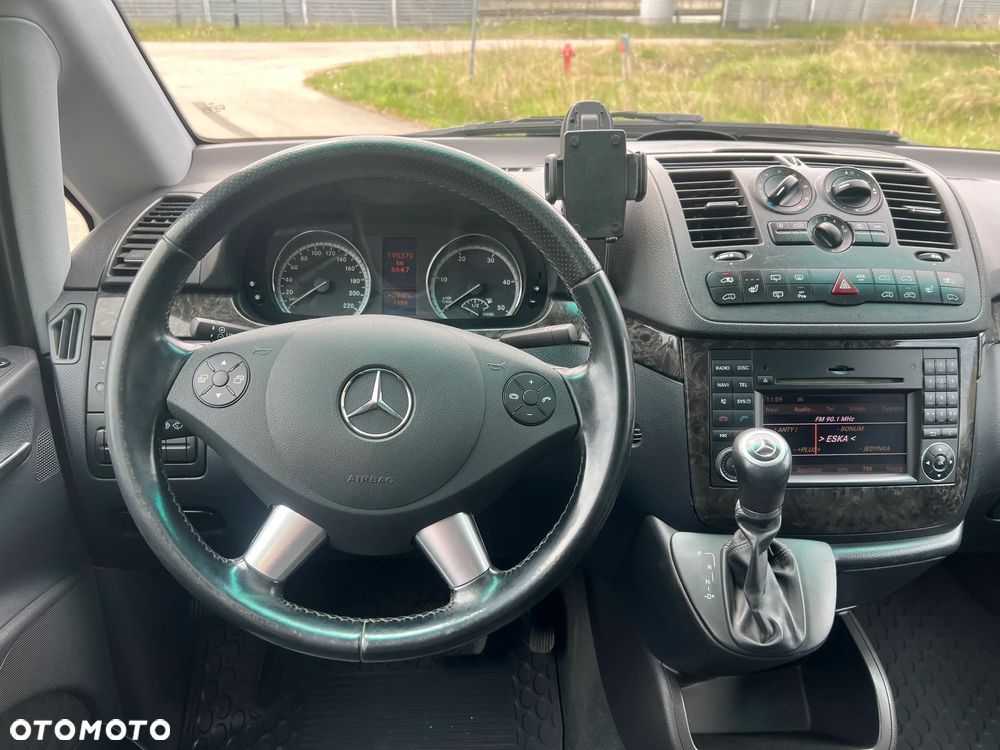 Mercedes-Benz Viano - 21