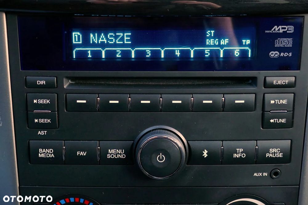 Chevrolet Captiva - 23