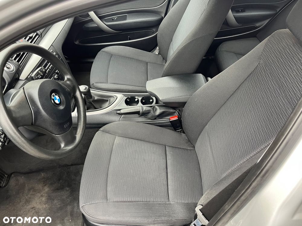 BMW Seria 1 - 15