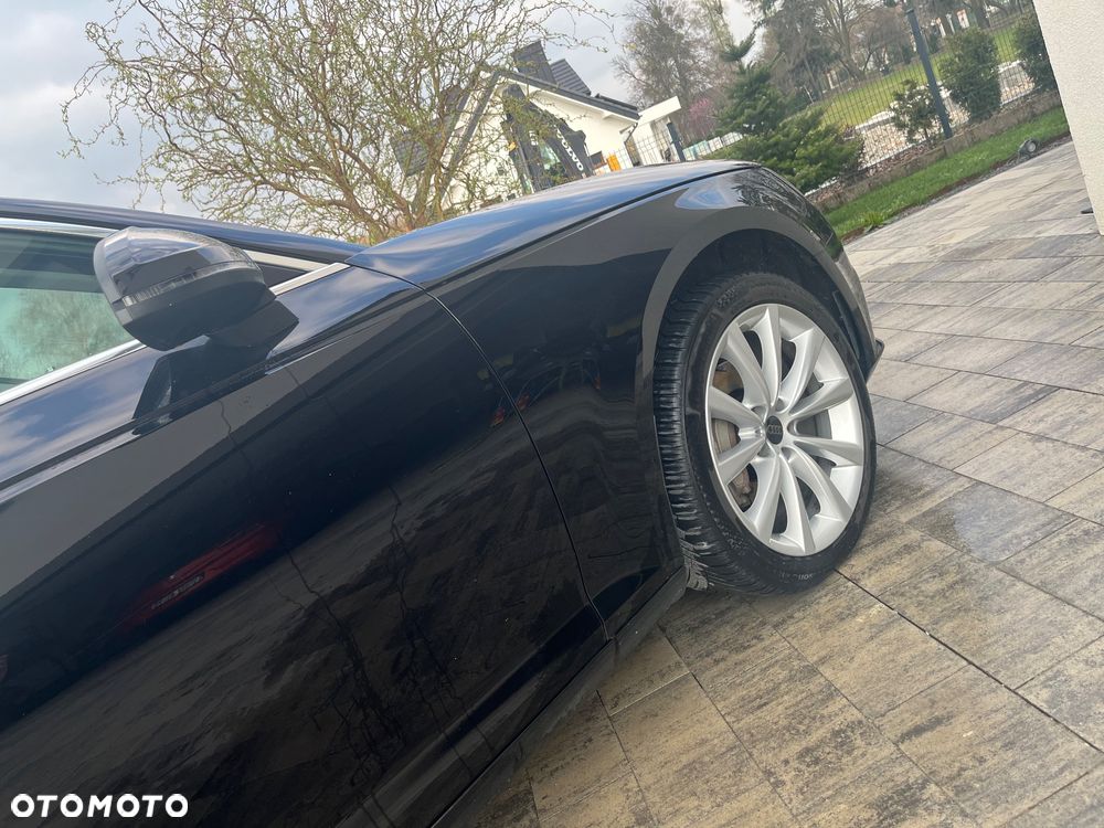 Audi A4 Avant 2.0 TDI S tronic - 4