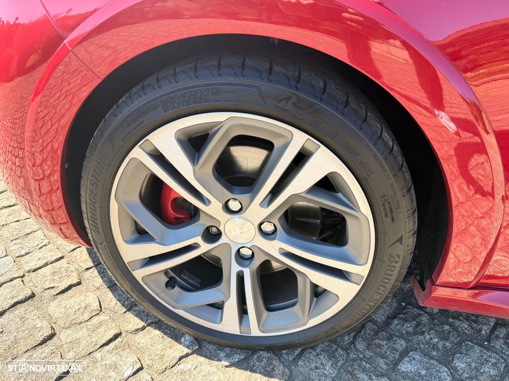 Peugeot 208 1.6 THP GTi - 19