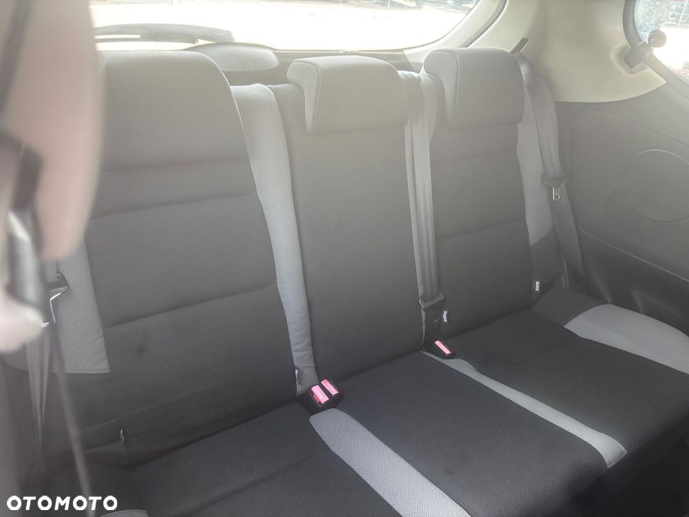 Peugeot 207 95 VTi Urban Move - 27