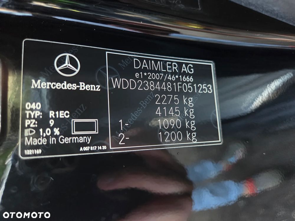 Mercedes-Benz Klasa E 300 9G-TRONIC - 19