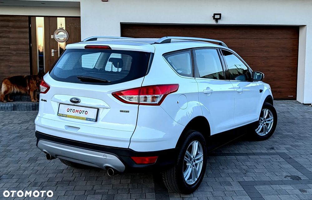 Ford Kuga 1.6 EcoBoost 2x4 Titanium - 5