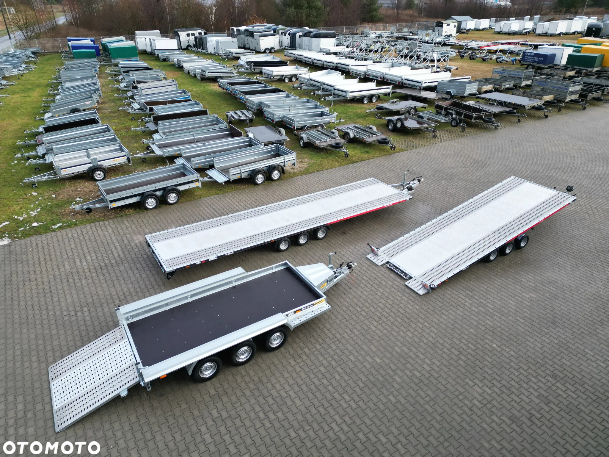 Lorries PLI35-6021 - laweta trzyosiowa uchylna lampy LED pompa hydrauliczna wypełnienie podłogi ALU - 29