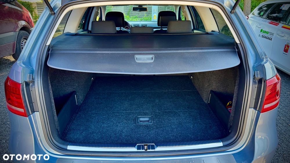 Volkswagen Passat Variant 2.0 TDI BlueMotion Technology Comfortline - 23