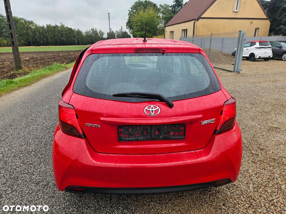 Toyota Yaris - 11