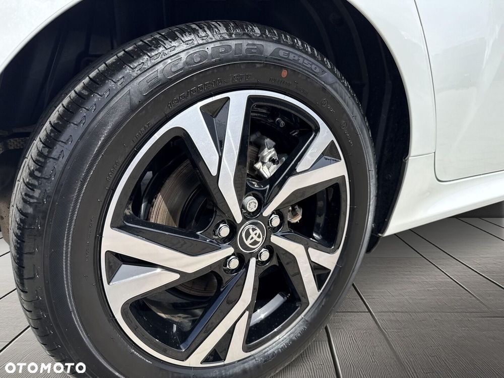 Toyota Yaris Hybrid 1.5 Style - 27