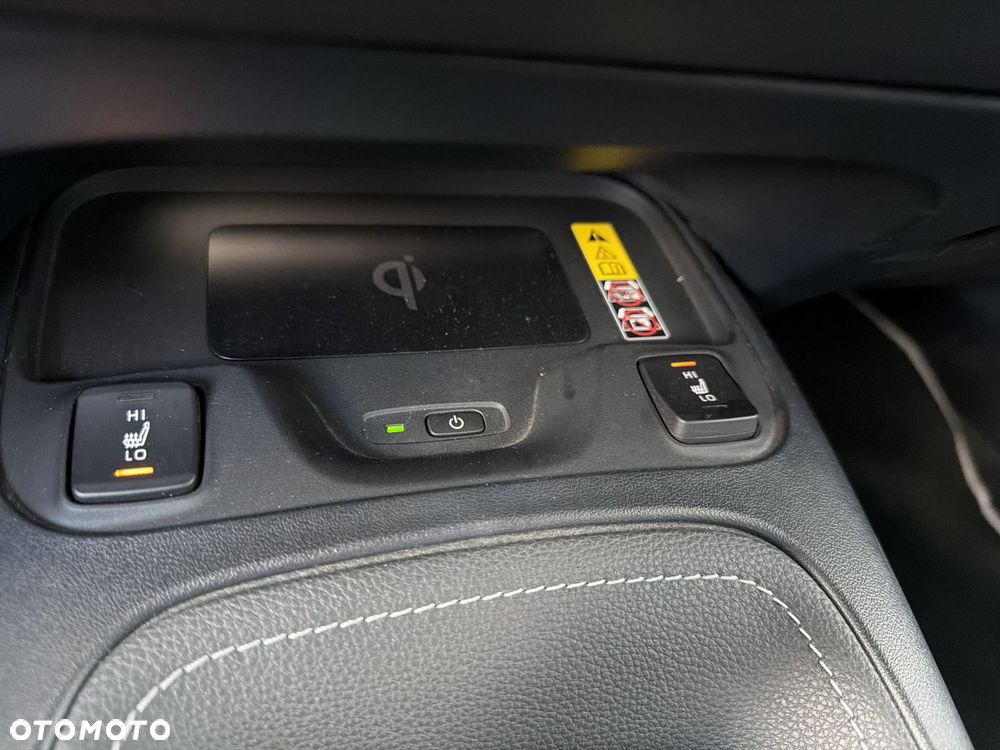 Toyota Corolla 1.8 Hybrid Style - 19