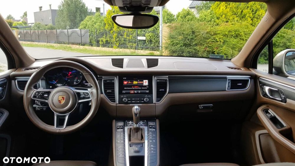 Porsche Macan - 10