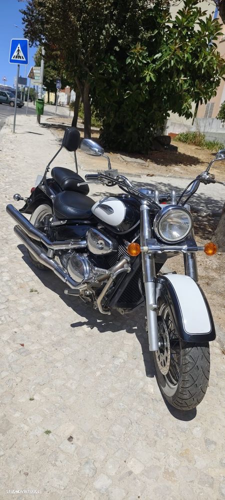 Suzuki Intruder VL 800 - 23