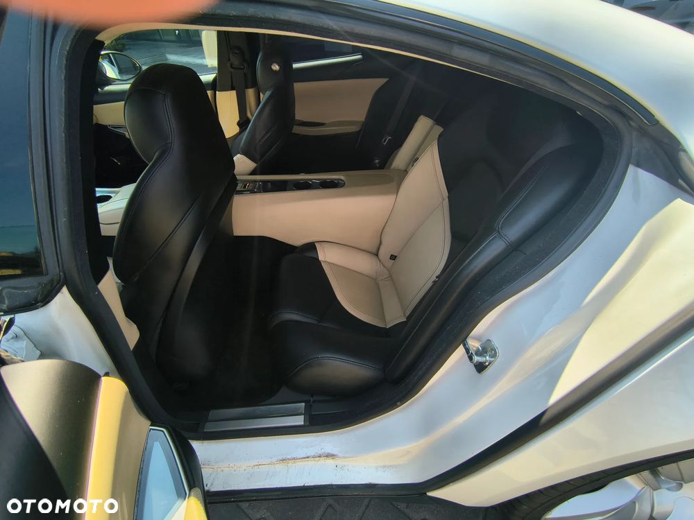 Fisker Karma - 26