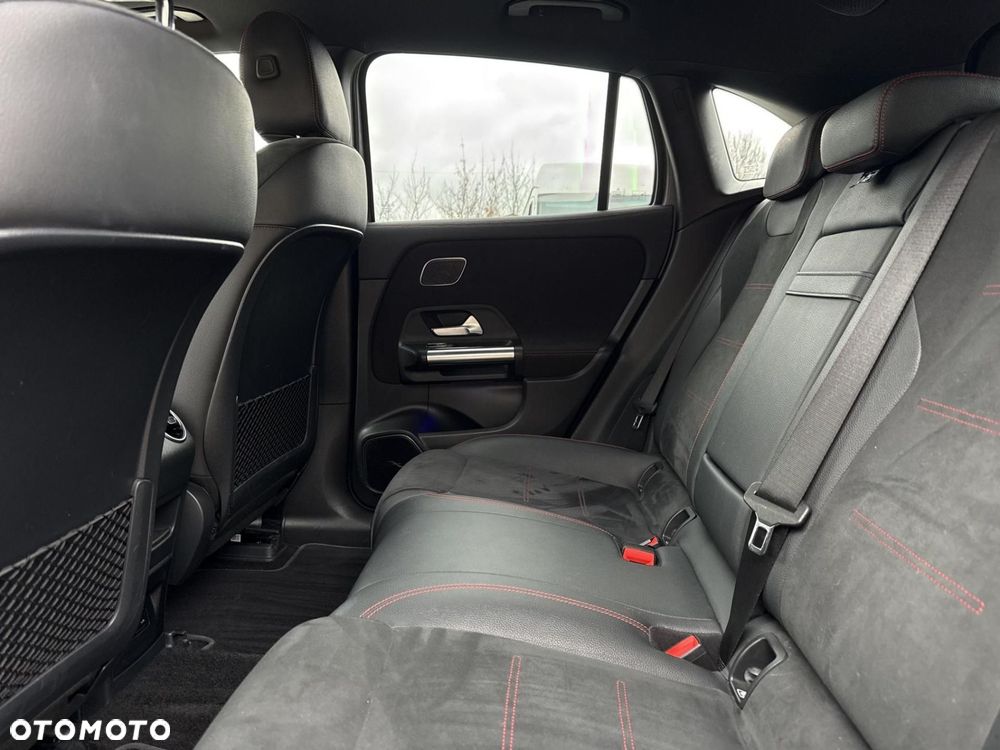 Mercedes-Benz EQA - 15