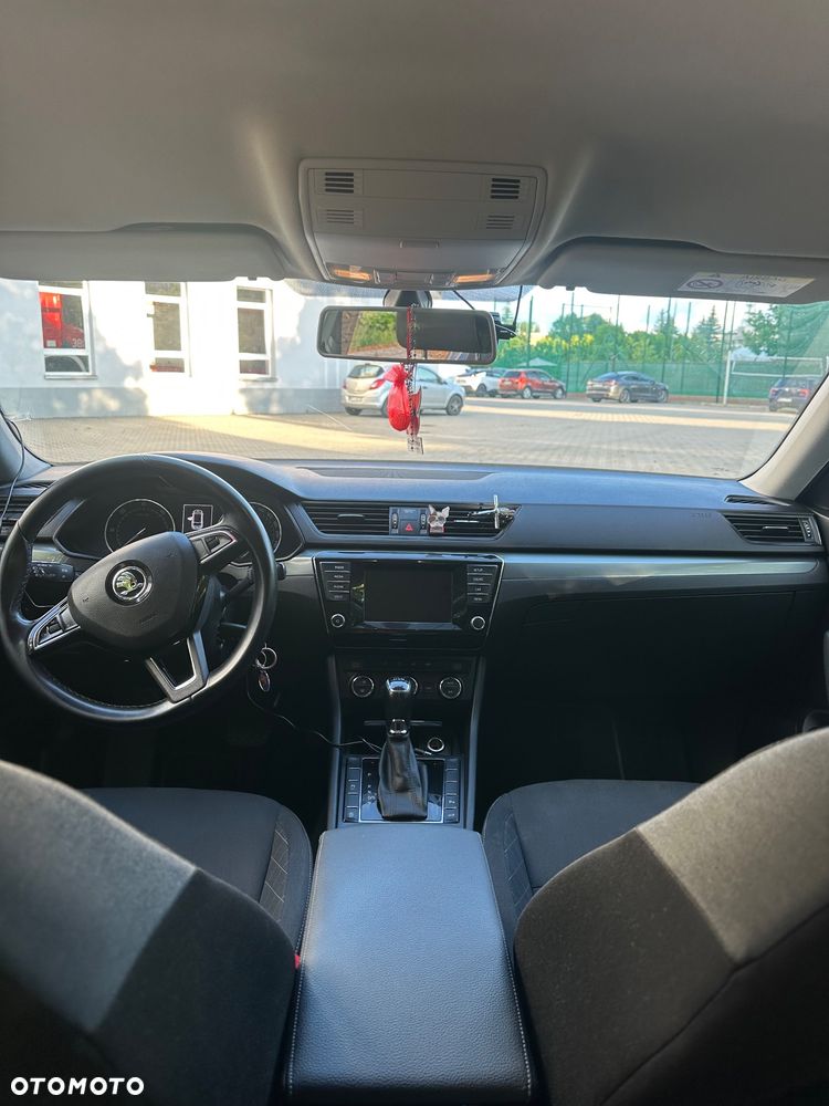 Skoda Superb 2.0 TDI Active DSG - 5
