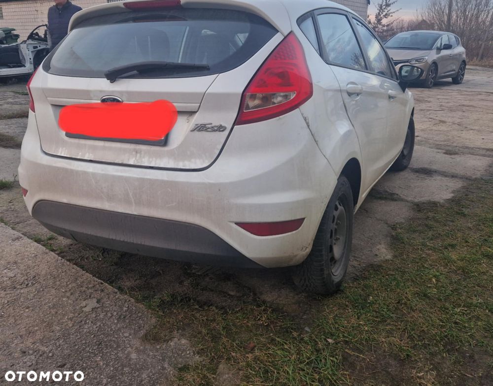 Ford Fiesta - 2
