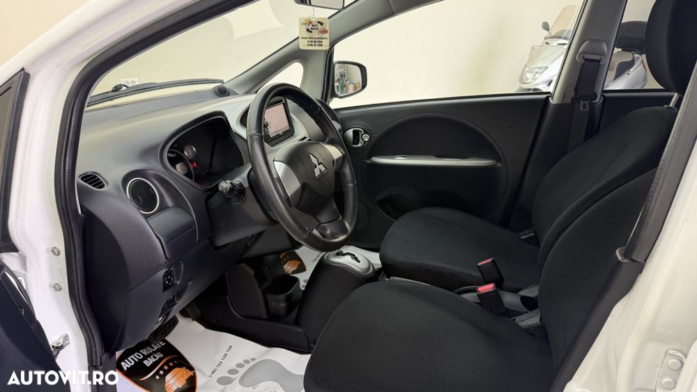 Mitsubishi i-MiEV - 12