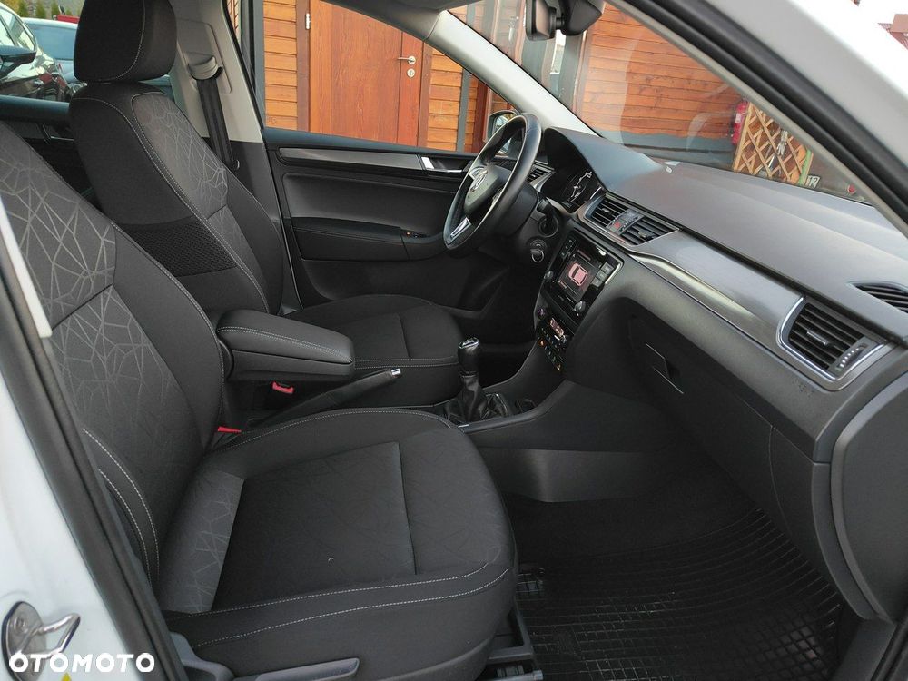 Skoda RAPID 1.0 TSI Clever - 19