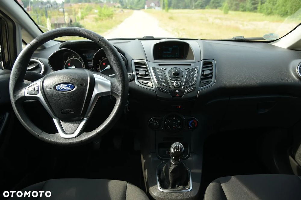 Ford Fiesta 1.25 SYNC Edition - 24