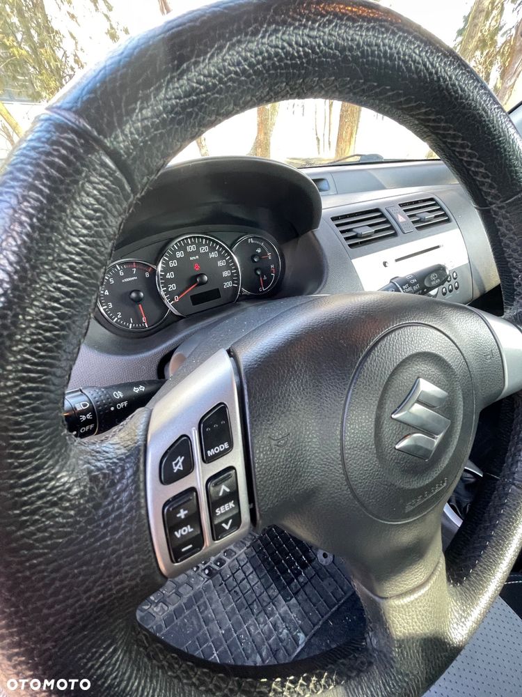 Suzuki Swift 1.3 Comfort - 23