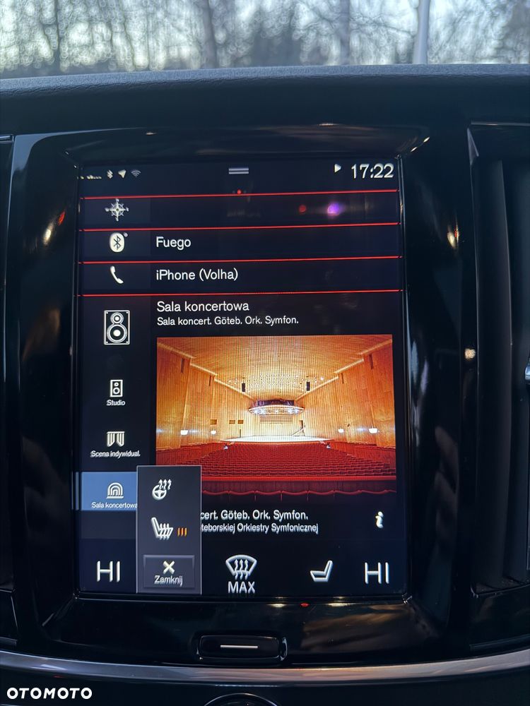 Volvo V90 Cross Country T6 AWD - 24